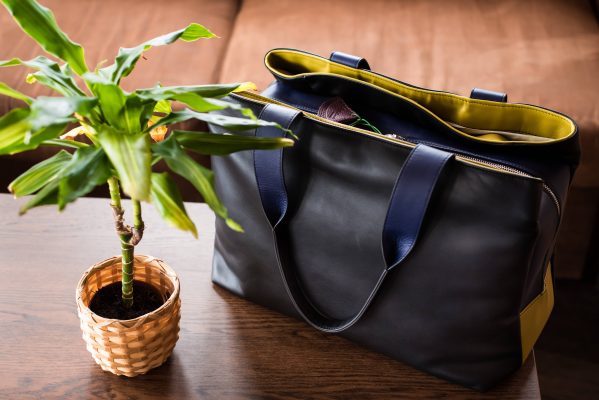 Borsa toffee big in pelle, colore nero, blu e verde mela