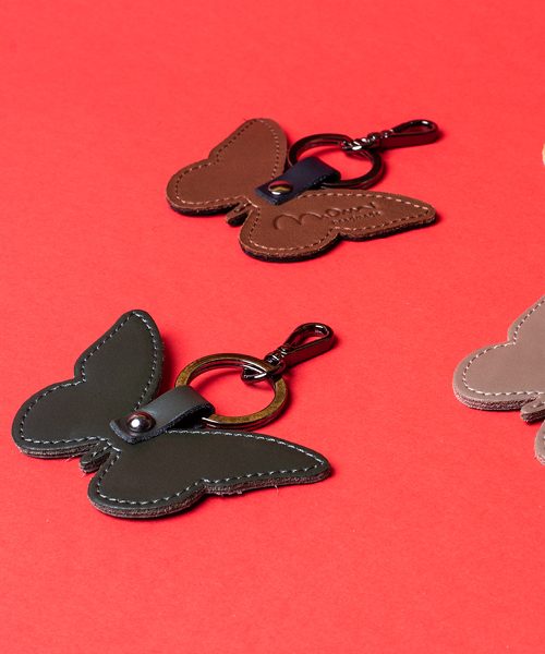 Portachiavi in pelle a forma di farfalla, in vari colori