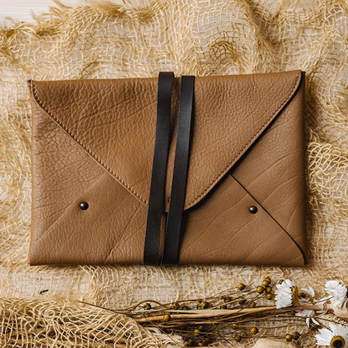 Pochette custodia per fotografie, in pelle colore marrone chiaro