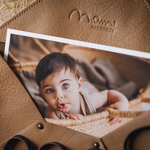 Pochette custodia per fotografie, in pelle colore marrone chiaro