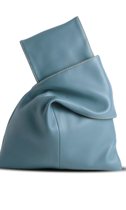 Pochette da polso modello kyo, in vera pelle colore azzurro. Made in Italy