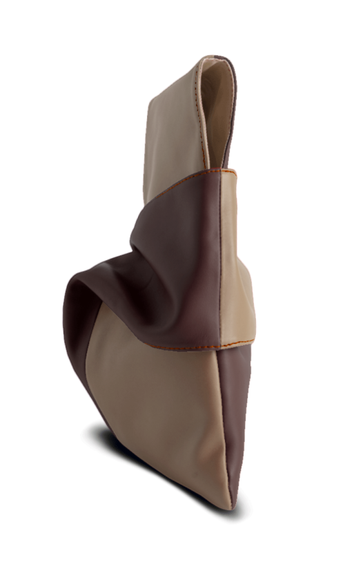 Pochette da polso modello kyo, in vera pelle colore marrone e fango. Made in Italy